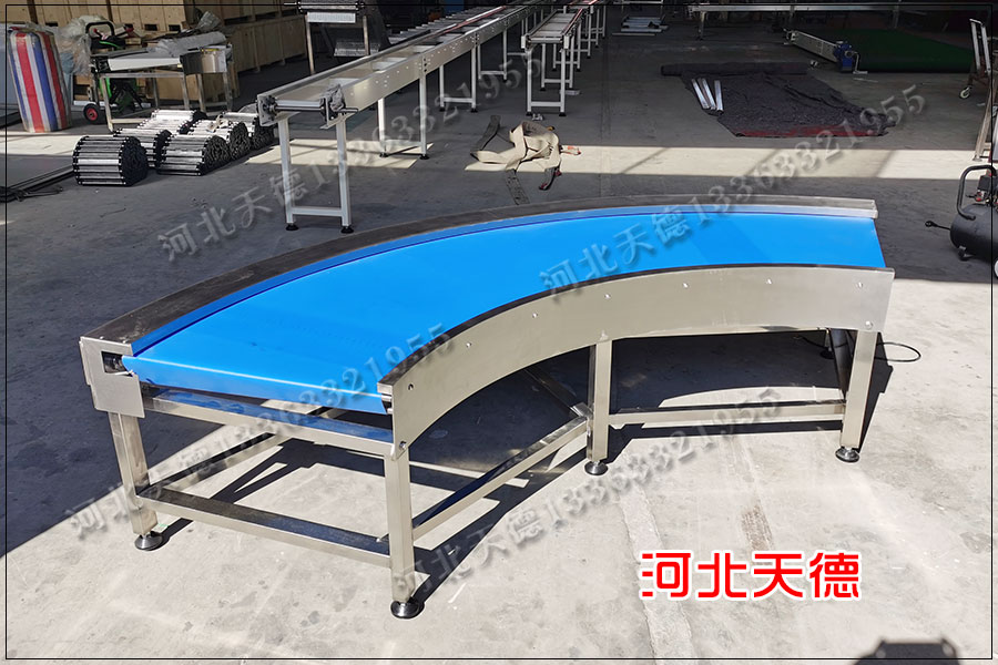 皮帶轉(zhuǎn)彎機(jī)